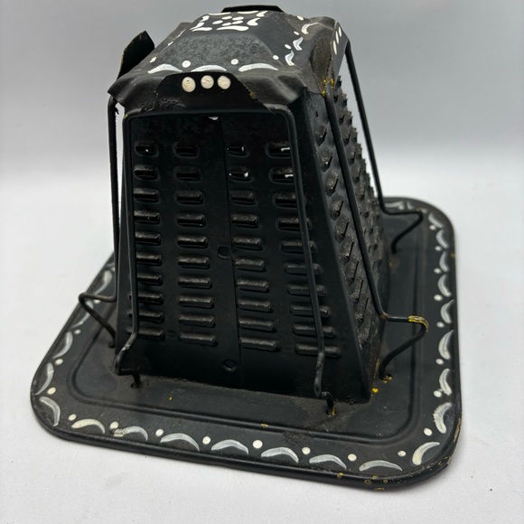 Vintage metal stovetop toaster/photo display - Picture 6 of 8